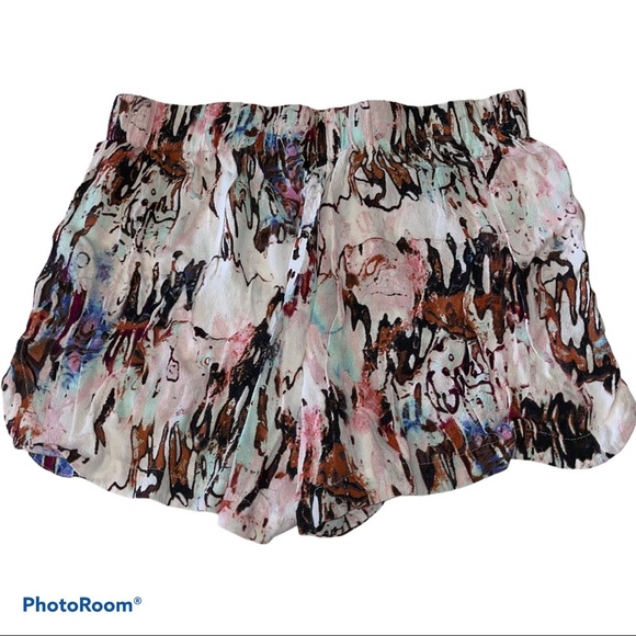 French Connection Isla Ripple shorts - Picture 5 of 5